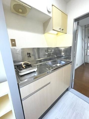 �y�L�b�`���z�@