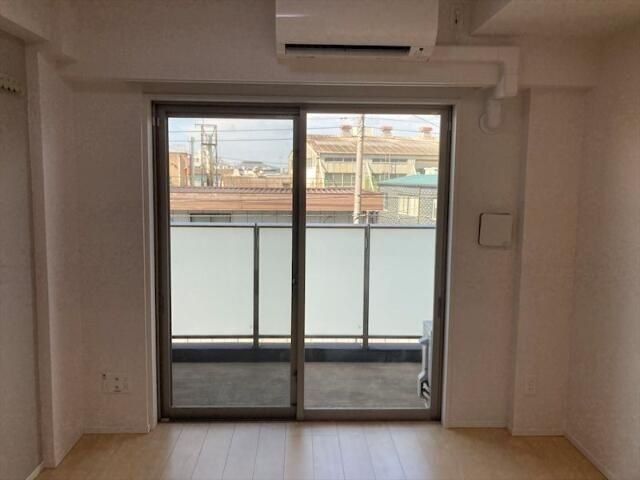 �y���ԁE���r���O�z�@