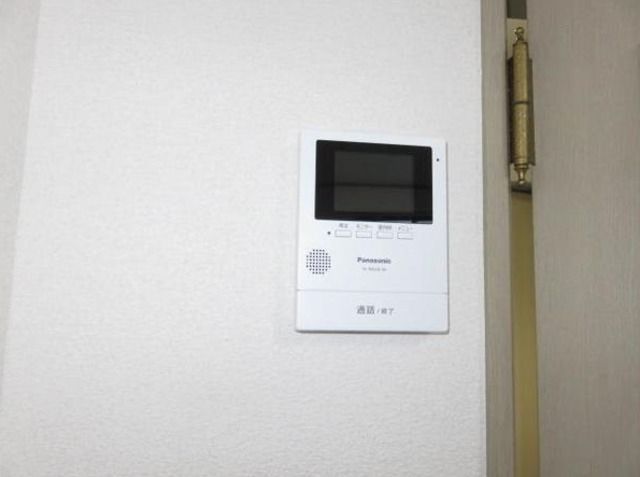 �y���̑��ݔ��z�@TV���j�^�[�z��