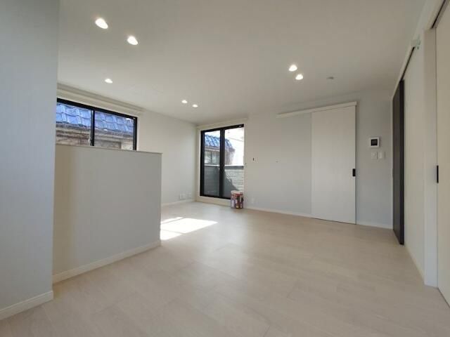 �y���̑������E�X�y�[�X�z�@