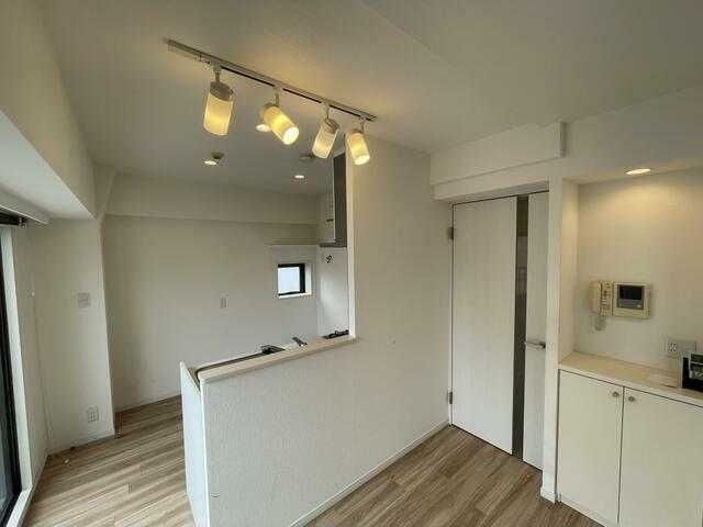 �y���ԁE���r���O�z�@�������Q��