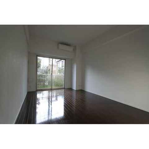 �y���ԁE���r���O�z�@