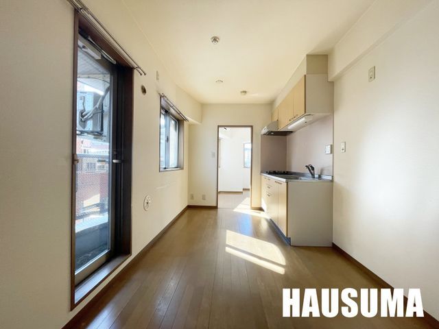 �y���ԁE���r���O�z�@���r���O/����