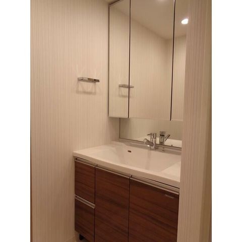 �y���ʏ��z�@