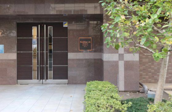 �y�G���g�����X�z�@