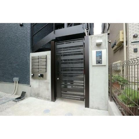 �y�G���g�����X�z�@