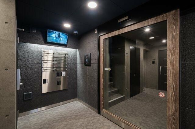 �y�G���g�����X�z�@