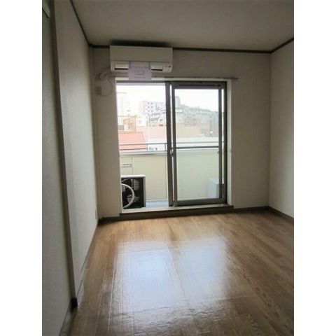 �y���ԁE���r���O�z�@
