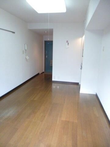 �y���ԁE���r���O�z�@