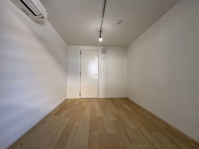 �y���ԁE���r���O�z�@���������Q�Ǝʐ^��