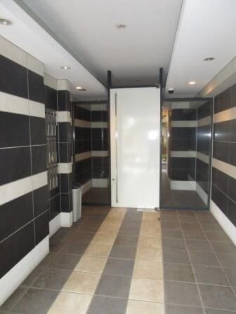 �y�G���g�����X�z�@