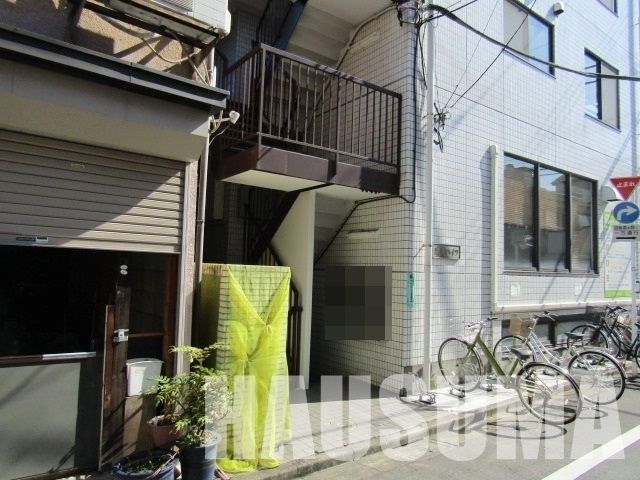 �y�G���g�����X�z�@