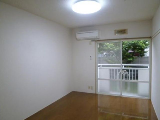 �y���ԁE���r���O�z�@����