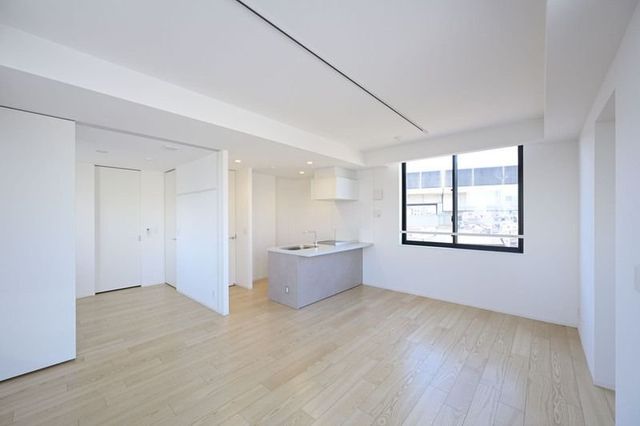 �y���̑������E�X�y�[�X�z�@