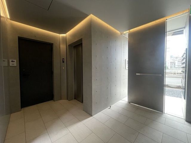 �y�G���g�����X�z�@