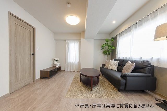 �y���ԁE���r���O�z�@