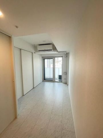 �y���ԁE���r���O�z�@