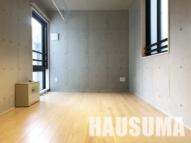 �y���ԁE���r���O�z�@����