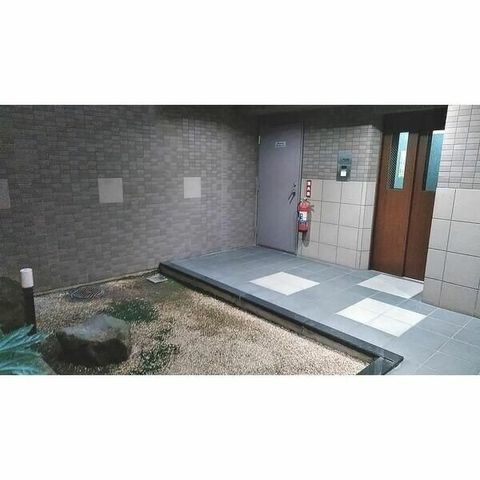�y�G���g�����X�z�@