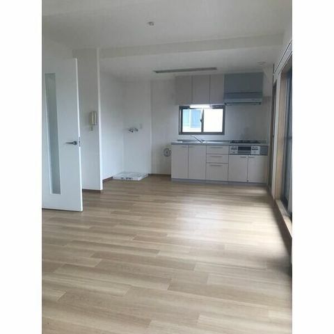 �y���ԁE���r���O�z�@