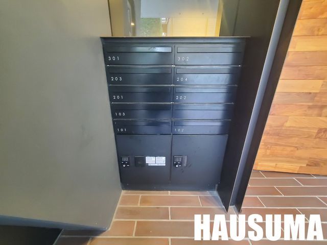 �y�G���g�����X�z�@