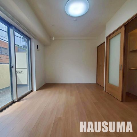 �y���̑������E�X�y�[�X�z�@���r���O/����