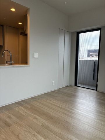 �y���ԁE���r���O�z�@