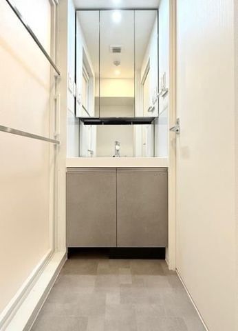 �y���ʏ��z�@