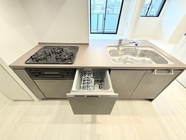 �y���̑��ݔ��z�@