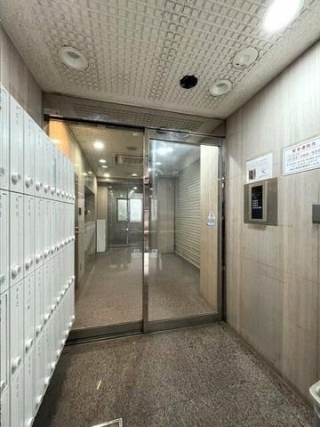 �y�G���g�����X�z�@