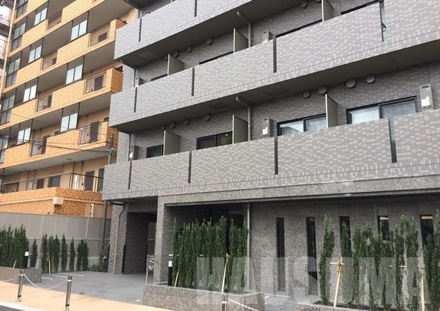 �y�G���g�����X�z�@�G���g�����X