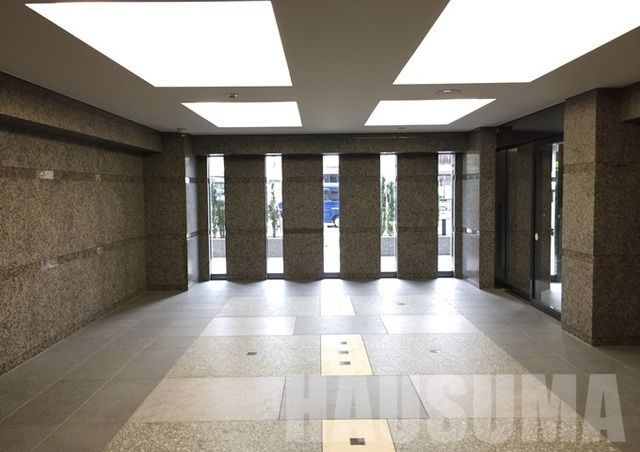 �y���̑��z�@�G���g�����X