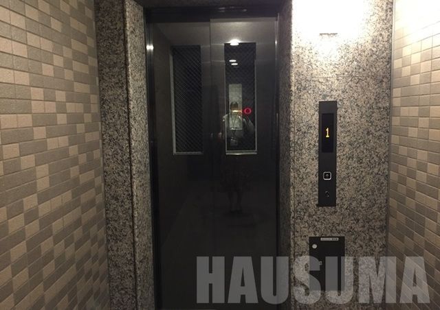 �y���̑��z�@�G���x�[�^�[