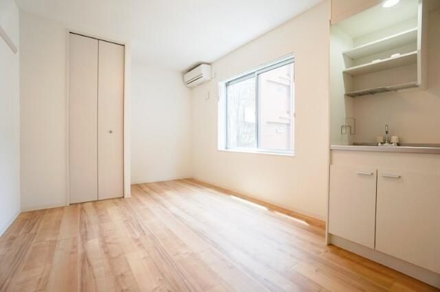 �y���ԁE���r���O�z�@