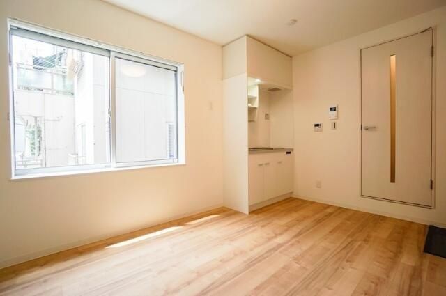 �y���̑������E�X�y�[�X�z�@