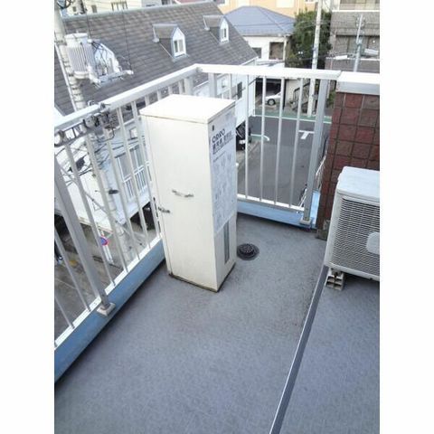 �y���̑��ݔ��z�@�o���R�j�[