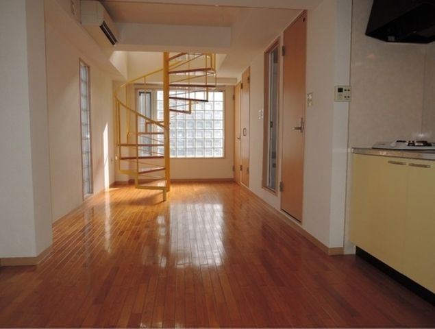 �y���ԁE���r���O�z�@����