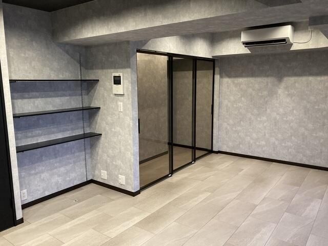 �y���ԁE���r���O�z�@