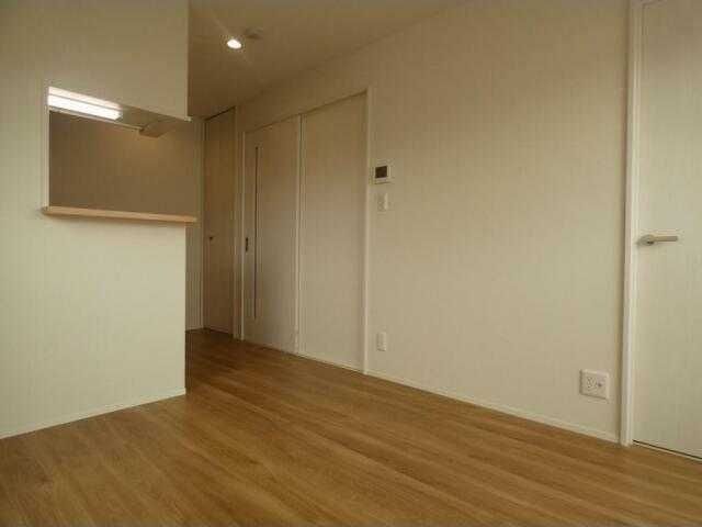 �y���̑��ݔ��z�@