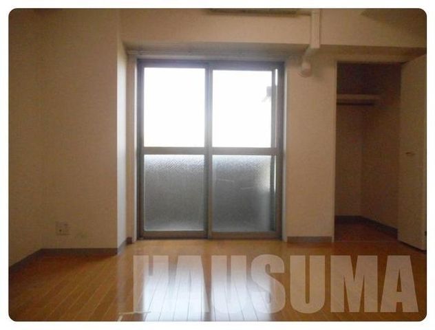 �y���ԁE���r���O�z�@