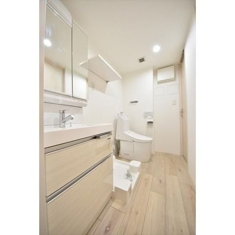 �y�g�C���z�@