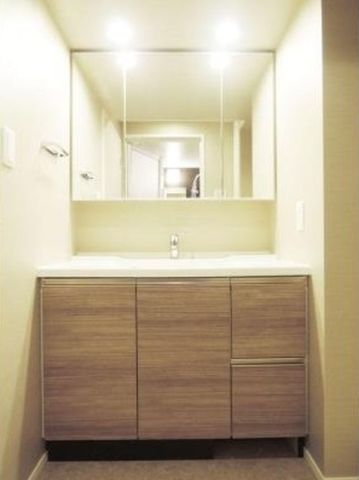 �y���ʏ��z�@���ʏ�