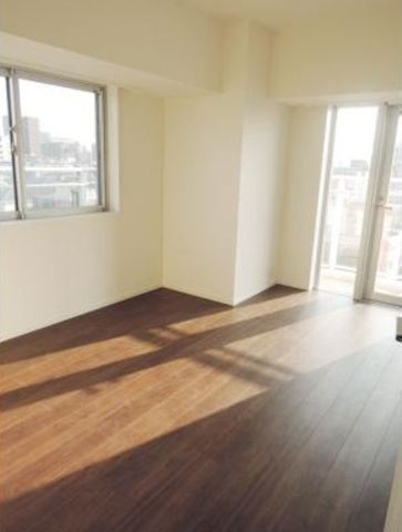 �y���ԁE���r���O�z�@����