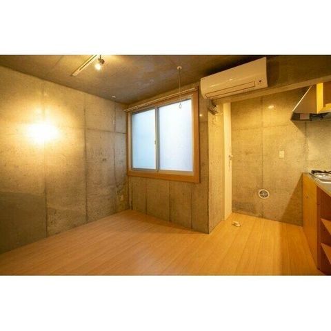 �y���̑������E�X�y�[�X�z�@