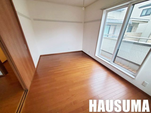 �y���ԁE���r���O�z�@