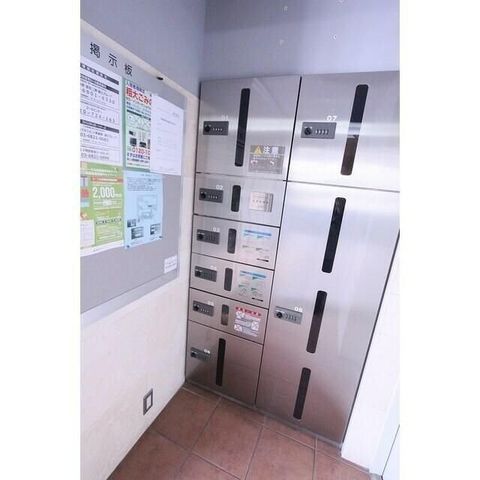 �y�G���g�����X�z�@