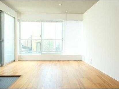 �y���ԁE���r���O�z�@