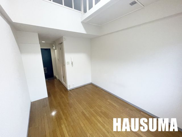 �y���ԁE���r���O�z�@�G���g�����X