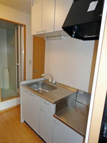 �y�L�b�`���z�@