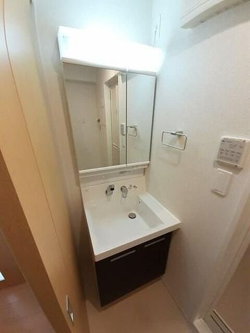 �y���ʏ��z�@